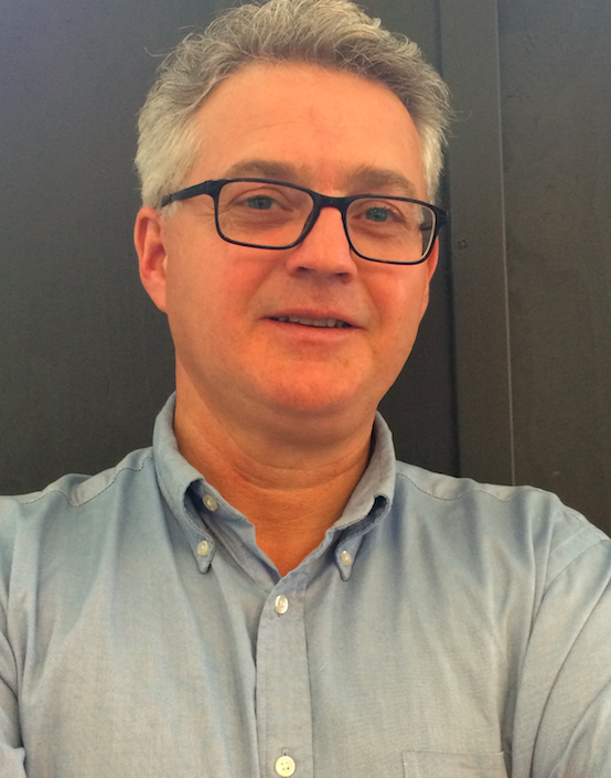 ICA handlaren Clarence Tovar har tröttat på alla butiksstölder och efterlyser krafttag från politikerna när det gäller stöld, hot och våld i svenska matbutiker.. ICA handlaren Clarence Tovar har tröttat på alla butiksstölder och efterlyser krafttag från politikerna när det gäller stöld, hot och våld i svenska matbutiker..