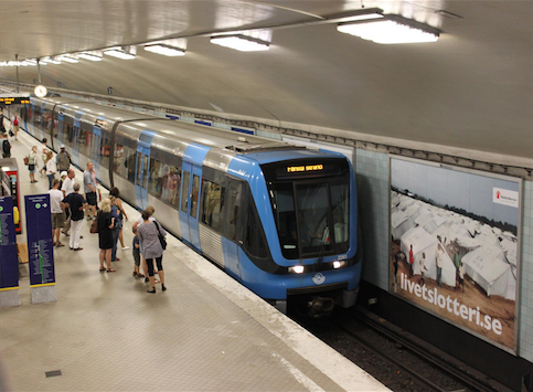 Säkerhetskamerorna i Stockholms tunnelbana förebygger uppskattningsvis runt 560 brott på stationerna årligen.