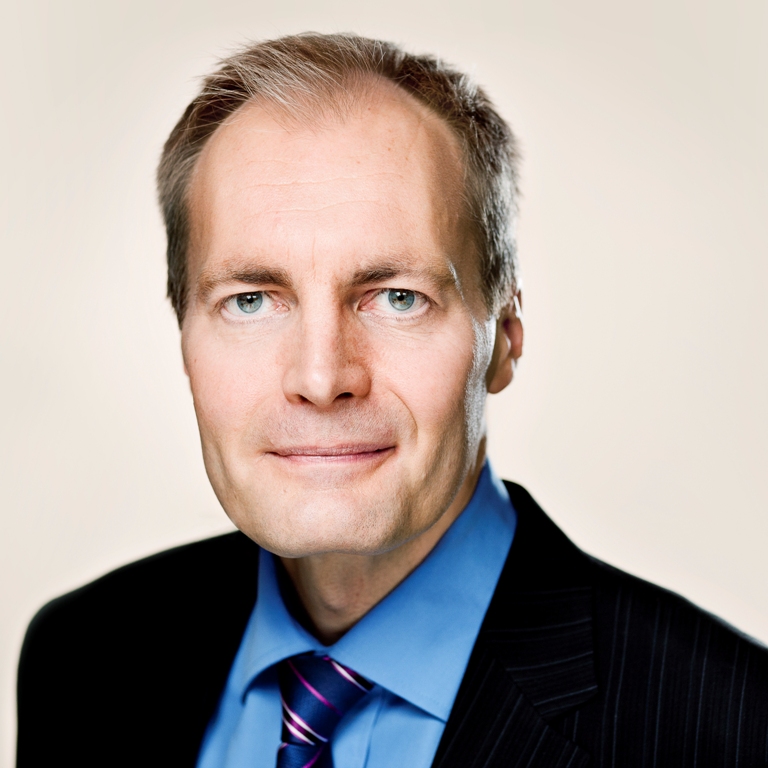 Peter Skaarup (DF) tager sine markante holdninger med til konferencens afsluttende paneldebat.
