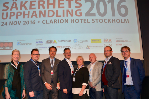 Kristina Axén Olin, SNOS, Henrik Albertsson, Sll, Magnus Josephson, konsult, Björn Ericsson, Almega Säkerhetsföretagen, Lena Maria Fritzberg, Stockholm stad, Jon Radefalk, Securitas, Björn Bergström, Ramberg Advokater och Lennart Alexandrie, AR Media, deltog under konferensens avslutande paneldiskussion.