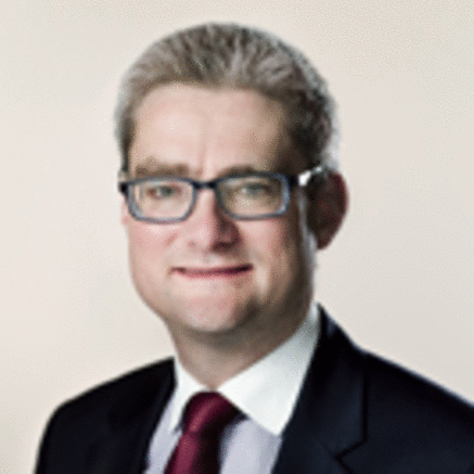 Søren Pind (V) vil skærpe straffen for chikane mod betjente.