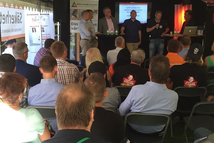 Drygt 250 åhörare inräknades till de olika seminarierna och paneldiskussionerna.