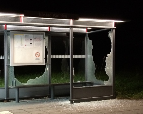 En vanlig syn eller ett minne blott? Skillnaden är stor mellan trafikoperatörerna när det gäller att förebygga vandalism.