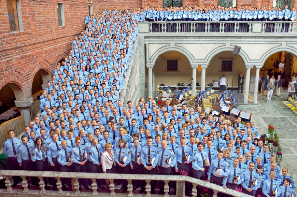 Polisstudenter från Polishögskolan Sörentorp i Stockholm.