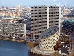 Sectech finder sted på Scandic Hotel Copenhagen, og i den runde bygning foran hotellet, Planetariet, finder der prisoverrækkelser sted onsdag aften, nemlig prisen Årets sikkerhedschef og Årets sikkerhedsvirksomhed. Endelig overrækkes priserne for årets bedste produkter, Detektor International Awards. Sectech finder sted på Scandic Hotel Copenhagen, og i den runde bygning foran hotellet, Planetariet, finder der prisoverrækkelser sted onsdag aften, nemlig prisen Årets sikkerhedschef og Årets sikkerhedsvirksomhed. Endelig overrækkes priserne for årets bedste produkter, Detektor International Awards.