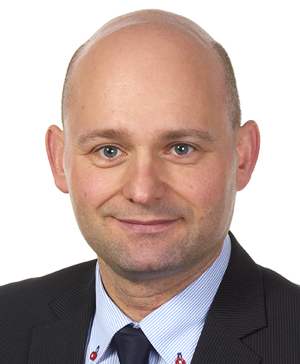 Søren Pape Poulsen skærper straffen for indbrud. Søren Pape Poulsen skærper straffen for indbrud.