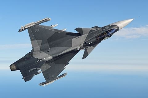 Saab upplever försök till industrispionage varje dag.