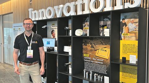 Jimmy Ek, nordisk försäljningschef på Axis Communication förespråkar helhetslösningar.