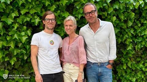 Tue Oxenvad fra Meningspunktet og Lotte Thor Høgsberg & Tom Tramborg fra Sasha. Tue Oxenvad fra Meningspunktet og Lotte Thor Høgsberg & Tom Tramborg fra Sasha.
