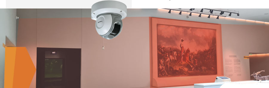 Optex Redscan RLS-2020S lidar-detektor, skapar en osynlig vägg anpassad till målningens storlek.