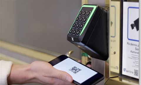 Kombinationen av RFID, NFC, BLE och QR kod tillsammans med knappsats möjliggör en kraftfull flexibel och framtidssäker passerkontrolllösning, enligt Magnus Olsson på Seriline.