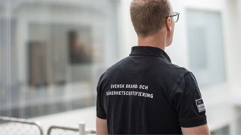 SBSC uppfyller nu FNF:s krav på bland annat ackreditering enligt ISO/EN 17065 inom relevanta områden, juridiskt bindande avtal med provningslabb (ATL) vars rapporter accepteras, samt dokumenterad insyning på plats hos provningslabb innan rapporter godkänns. 