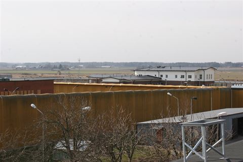 Antal fängelsedomar var under 2025 totalt 15 643, vilket var 4 procent fler än 2024. Antal fängelsedomar var under 2025 totalt 15 643, vilket var 4 procent fler än 2024.