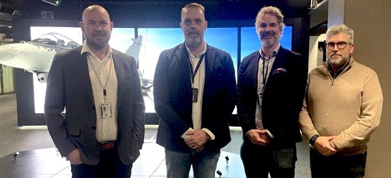 Stefan Franke, Saab med Johnny Helmersson, Johan Rydell och Stefan Wallencrona från Avarn Security.