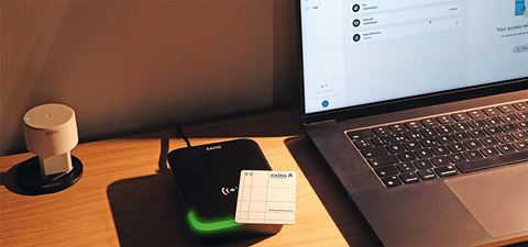 Med Ncoder kan operatörerna som arbetar med Saltos smarta passerkontrollsystem snabbt tilldela, ändra eller spärra ogiltiga kodbärare.