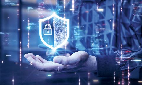 Alla områden på en plats där illvilliga aktörer kan få fysisk access till digital infrastruktur måste ha lämpligt skydd mot digitala, fysiska och hybrida attacker.