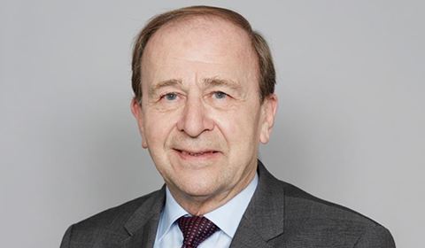 Hans Toft ønsker et kommunalt vagtværn, der er udstyret med kameraer, megafoner, droner og schæferhunde, og som er fremme senest fem minutter efter, at en borger har slået alarm.