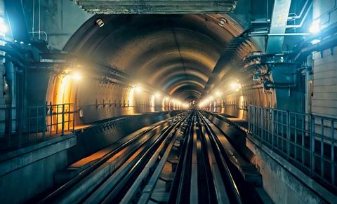 Med intelligent sensoranalys är inte lidar-teknik beroende av synligt eller termiskt ljus, vilket gör metoden effektiv för detektering av människor eller djur i såväl den upplysta tunnelmynningen som vidare in i tunneln och längs spåret.