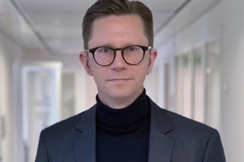 Thomas Walldof kommer närmast från rollen som vd för säkerhetsleverantören Amigo.
