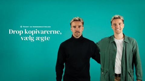 For at få de unge forbrugere til at stoppe med at købe kopivarer, lancerer Patent- og Varemærkestyrelsen en ny digital kampagne sammen med Martin Johannes Larsen. 