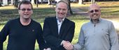 Great Security's  VD Patrik Forsberg, flankerad av Nacka Lås och Larms tidigare ägare; Thomas Grönquist och Bosse Bergvall. 