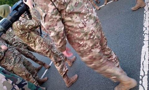 Ukrainske styrker uddannes i anvendelsen af panserværnsvåben forud for øvelse. Foto: Forsvaret