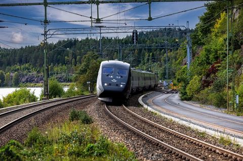 Implementering af teknologier som GIS-baseret sporing, sikkerhedssystemer og avanceret dataanalyse bidrager til øget operationel effektivitet.