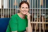 Med cybersikkerhedsmåneden vil vi i fællesskab øge danskernes viden om digital sikkerhed og sammen løfte opgaven med at ruste det danske samfund mod stadig mere avancerede digitale trusler, siger Rikke Hougaard Zeberg, direktør i Digitaliseringsstyrelsen.