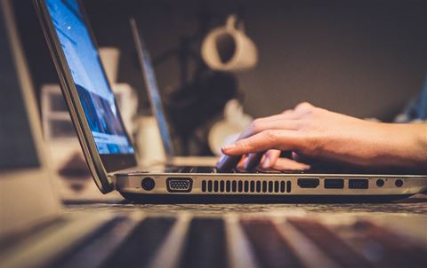 Velbesøgte hjemmesider kan også indeholde malware.