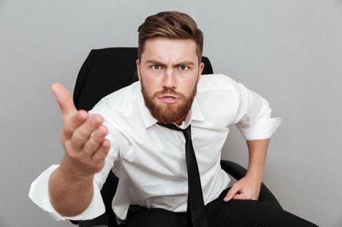 IT-sælgere, der for tiden kontakter mange installatører, presser dem med voldsomme frygtscenarier, tidspres og forvirrende information grænsende til misinformation. Foto: Freepik