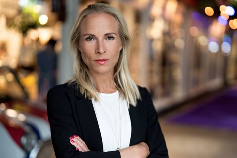 Svensk Handels säkerhetschef Nina Jelver menar att den bistra sanningen är att allt för många handlare inte ser att det ens är lönt att anmäla. Svensk Handels säkerhetschef Nina Jelver menar att den bistra sanningen är att allt för många handlare inte ser att det ens är lönt att anmäla.