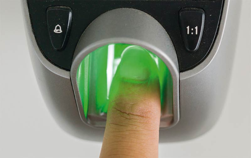 Biometriska läsare förväntas få en tillväxtpeak de närmaste åren, framför allt gäller det fingeravtrycksavläsning och ansiktsigenkänning. Biometriska läsare förväntas få en tillväxtpeak de närmaste åren, framför allt gäller det fingeravtrycksavläsning och ansiktsigenkänning.