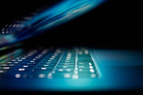 Ökat samarbete, informationsdelning, åtgärder mot penningtvätt och att störa aktörerna som ligger bakom är några konkreta åtgärder som initiativet syftar till.
