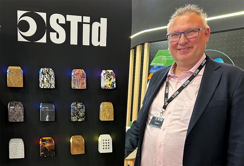 Robert Jansson på Stid menar att utvecklingen mot smartare byggnader och städer banar vägen för tekniklösningar baserade på öppna standarder.