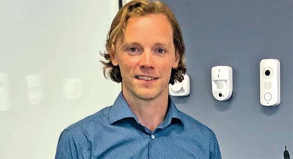 Iotega-systemet är avsett för bostäder och mindre kommersiella fastigheter och företag där säkerhet är prioriterat, framhåller Teletecs marknadschef Tobias Karlsson. Iotega-systemet är avsett för bostäder och mindre kommersiella fastigheter och företag där säkerhet är prioriterat, framhåller Teletecs marknadschef Tobias Karlsson.
