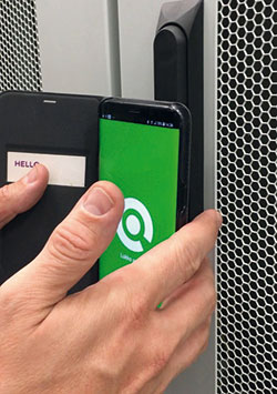 Du behöver inte åka och hämta några nycklar rent fysiskt utan du får allt via mobilen. Du behöver inte åka och hämta några nycklar rent fysiskt utan du får allt via mobilen.