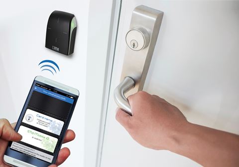 Med lösningen Mobile ID från Stid Security skapas ett nytt kostnadsfritt virtuellt kort varje gång en annan students virtuella kort avslutas.