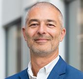 Bo Rasmussen, Experian