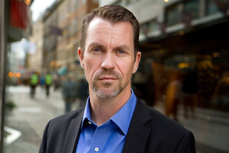 – Mängdbrotten som sker i butik är en inkörsport till grövre brottslighet och måste tas på större allvar, säger Per Geijer, säkerhetschef på Svensk Handel. 