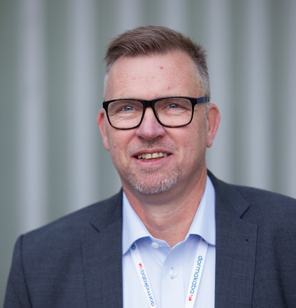 Kenneth Sundström, System Specialist & Solution Engineering EAD, CC, på Dormakaba.